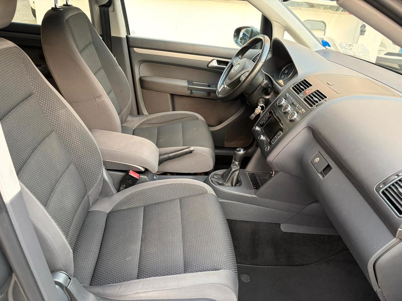 Volkswagen Touran 1.6 TDI Trendline*7POSTI*EURO5