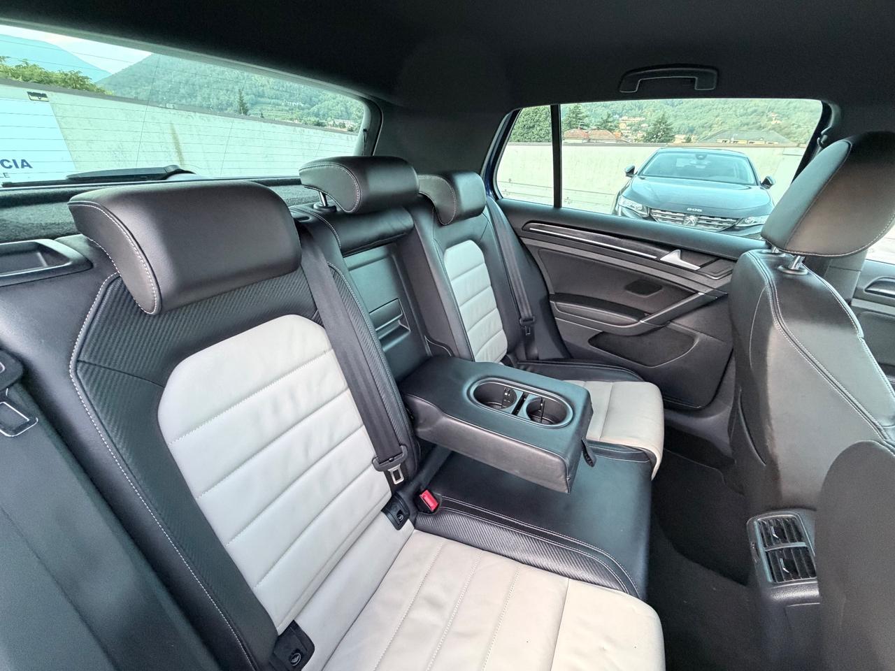 Volkswagen Golf R 2.0 TSI DSG 300CV 4Motion