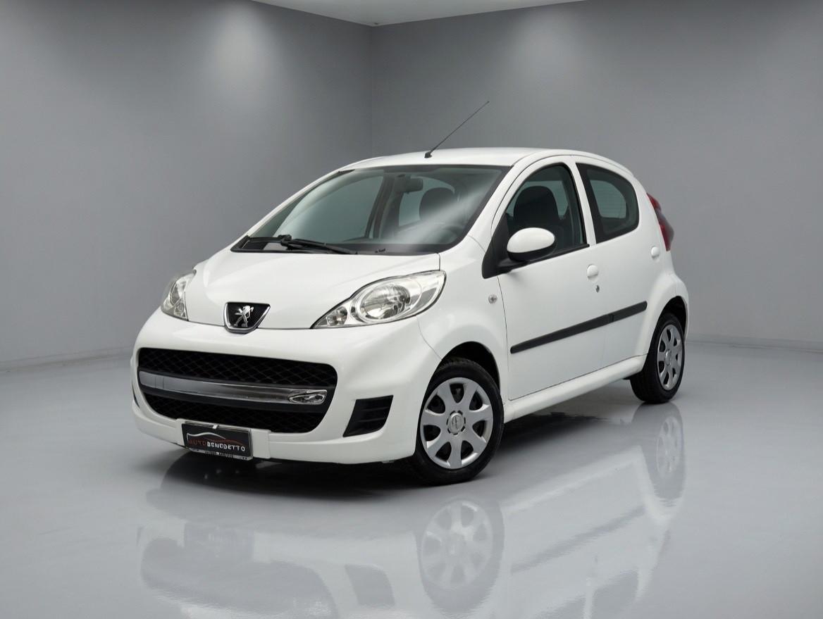 Peugeot 107 1.0 68CV 5p. Plaisir 2Tronic 2010