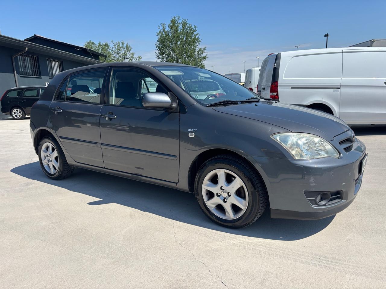 Toyota Corolla 1.4 D-4D M-MT 5 porte Sol ESP