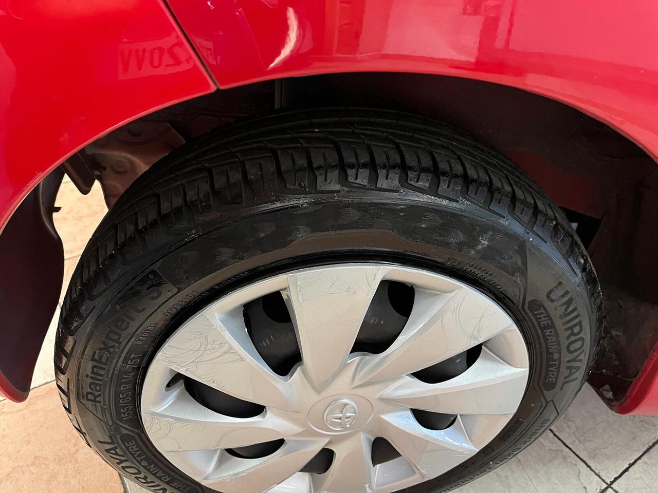 Toyota Aygo 1.0 12V VVT-i 5 porte Active Connect