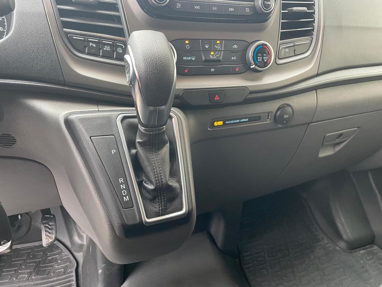 Ford Transit Custom 2.0 EcoBlue 130 cv 9 posti Cambio Automatico