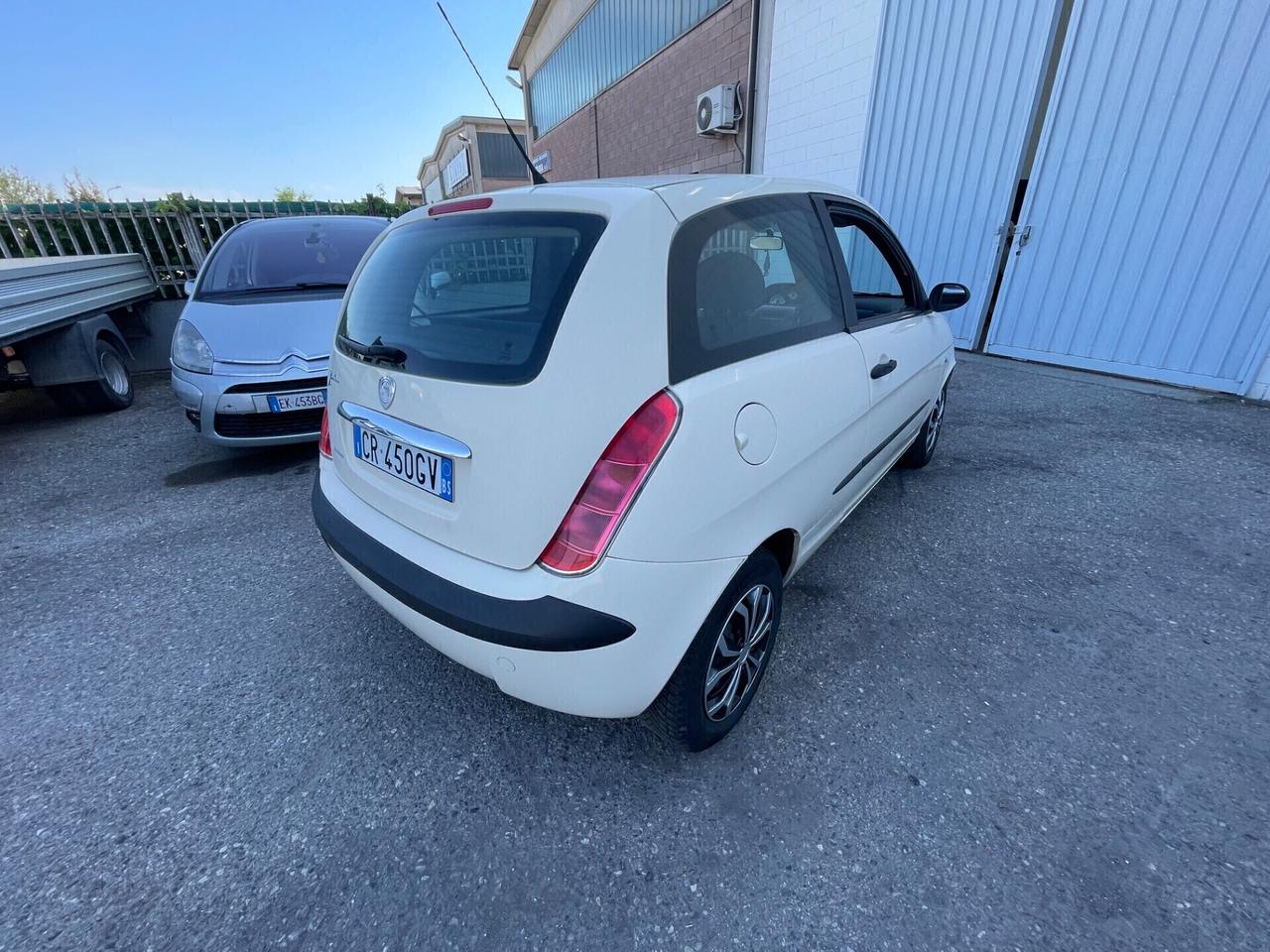 Lancia Ypsilon 1.2 Oro