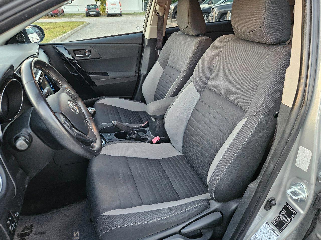 Toyota Auris 5 Porte Auris 1.2t Lounge