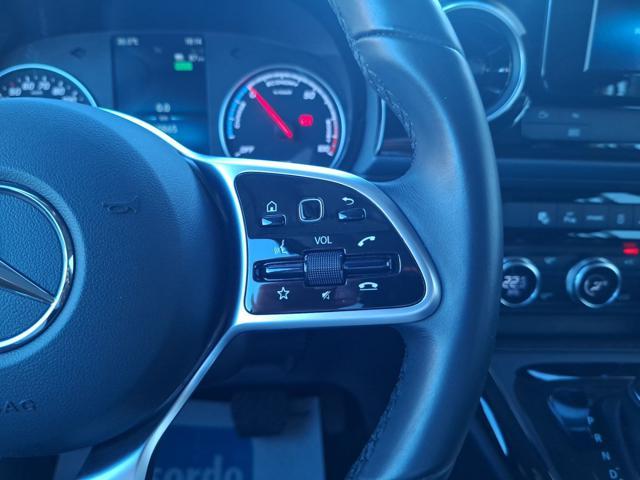 MERCEDES-BENZ EQT 200 Premium