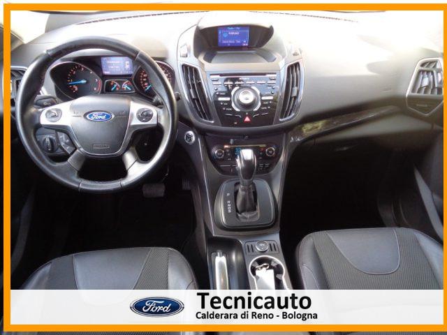 FORD Kuga 2.0 TDCI 140 CV 4WD Powershift Titanium