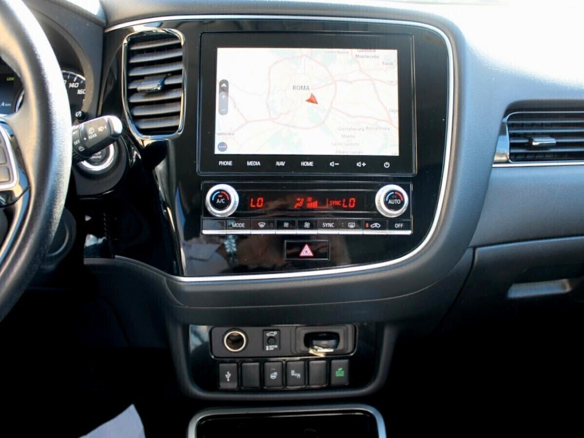 Mitsubishi Outlander 2.0 2WD GPL Bi-fuel CVT Instyle SDA