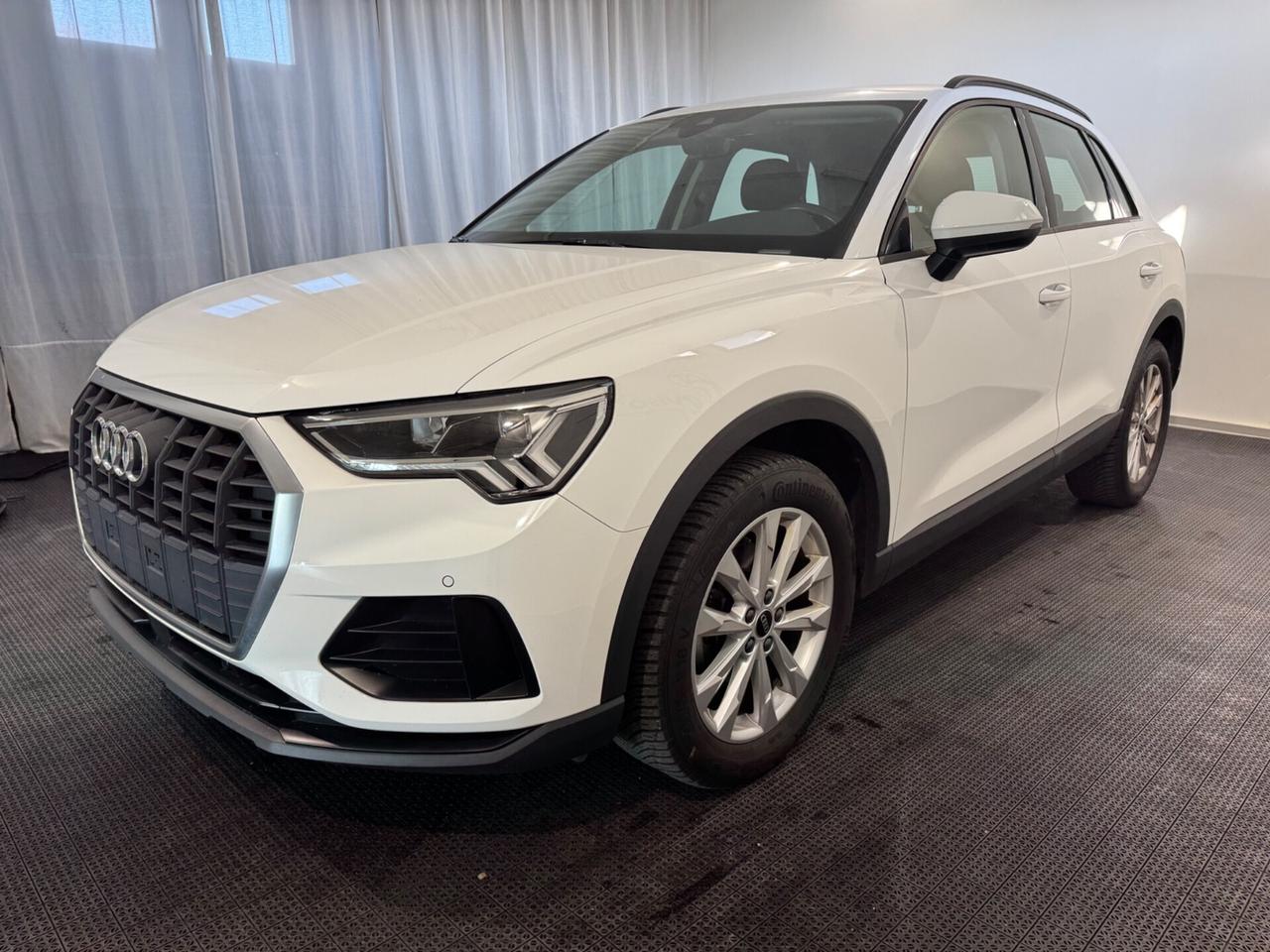 Audi Q3 35 TDI Business Advanced
