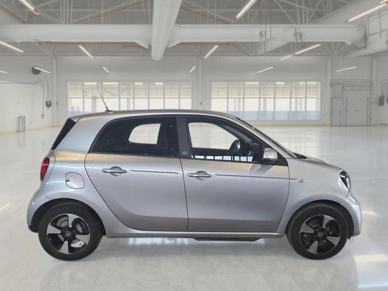 SMART FORFOUR EQ 60KW PASSION 5 PORTE BERLINA