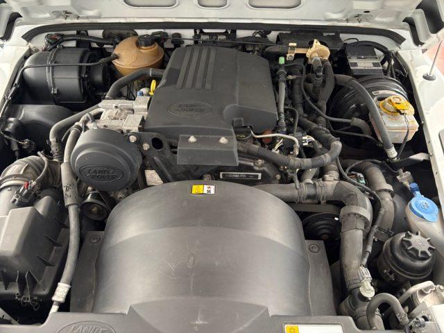 LAND ROVER Defender 90 2.2 TD4 Station Wagon N1