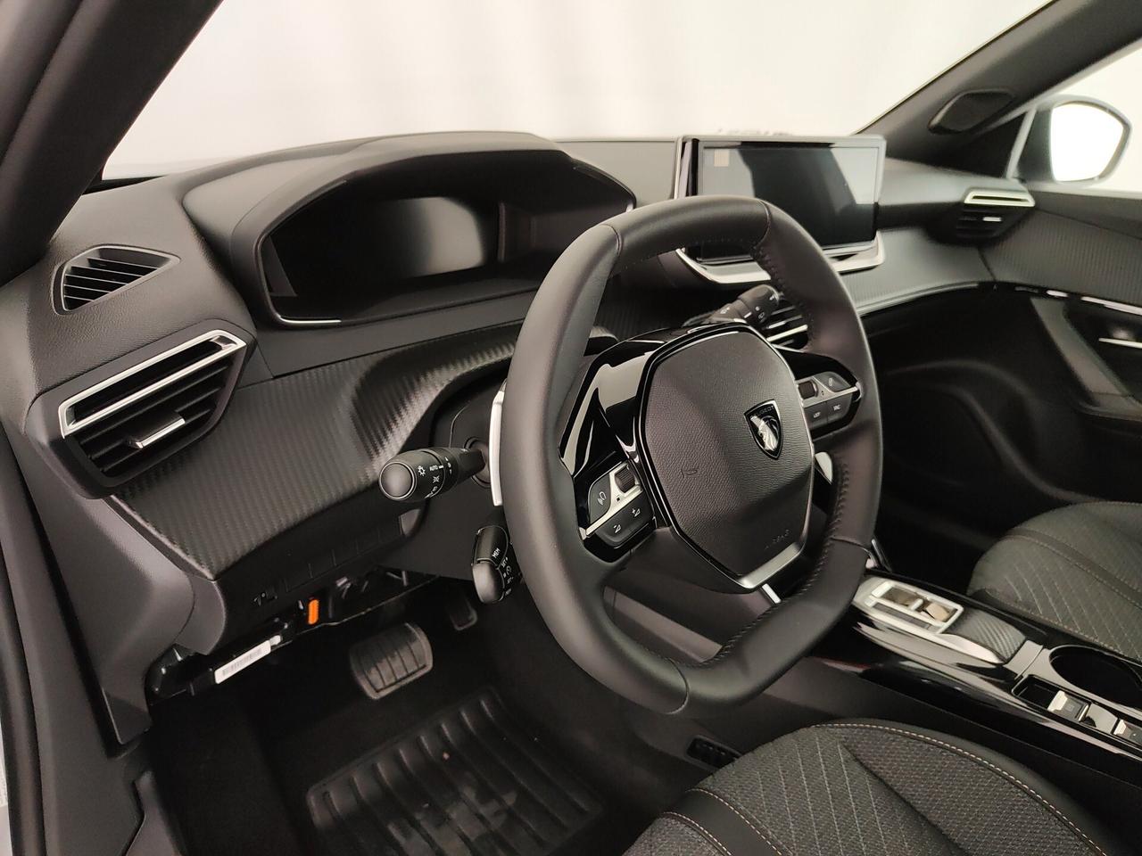 Peugeot 2008 Hybrid 145 e-DCS6 Allure