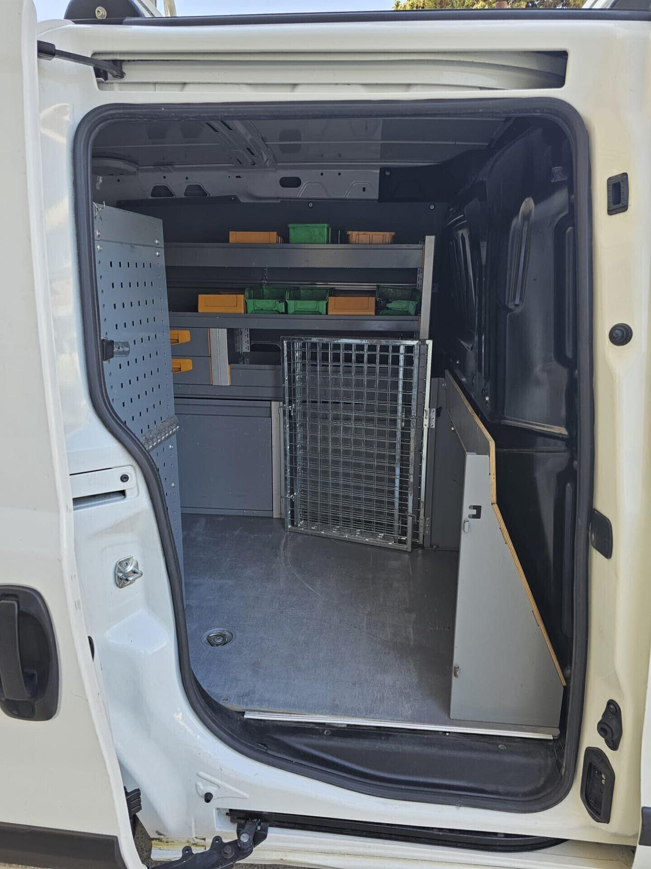 Fiat Doblo t-jet N.p. Sx Cargo - Con Officina Mobile