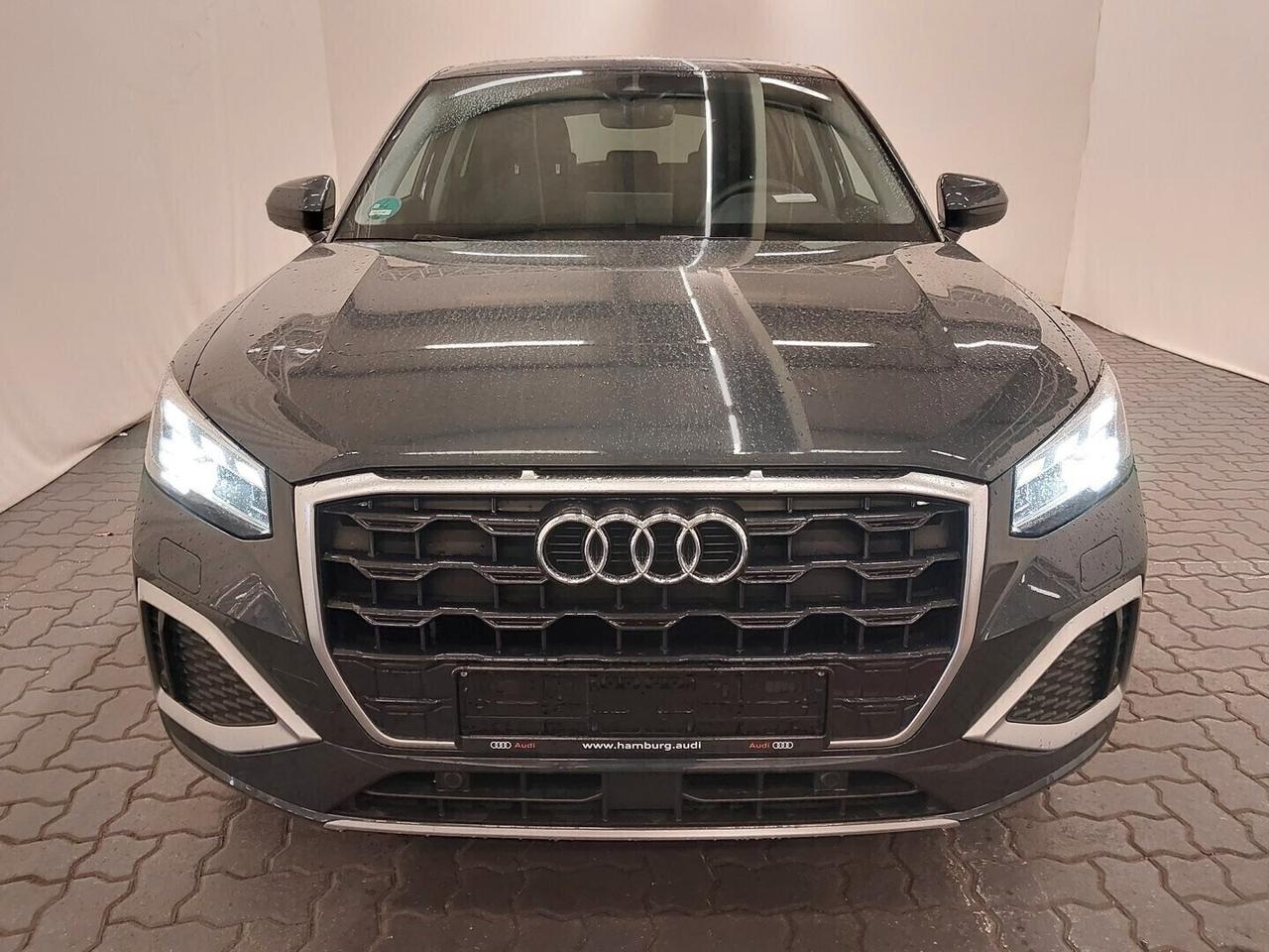 Audi Q2 30 TDI S tronic Advanced MATRIX LED / VIRTUAL / CAMERA / R17