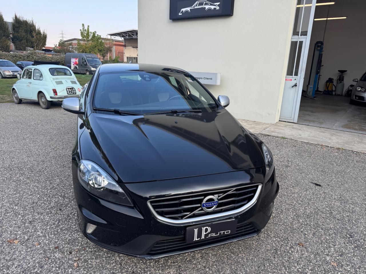 Volvo V40 D2 R-design Kinetic
