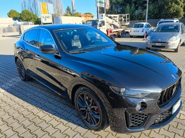 Maserati Levante V6 Diesel 250 CV AWD Gransport