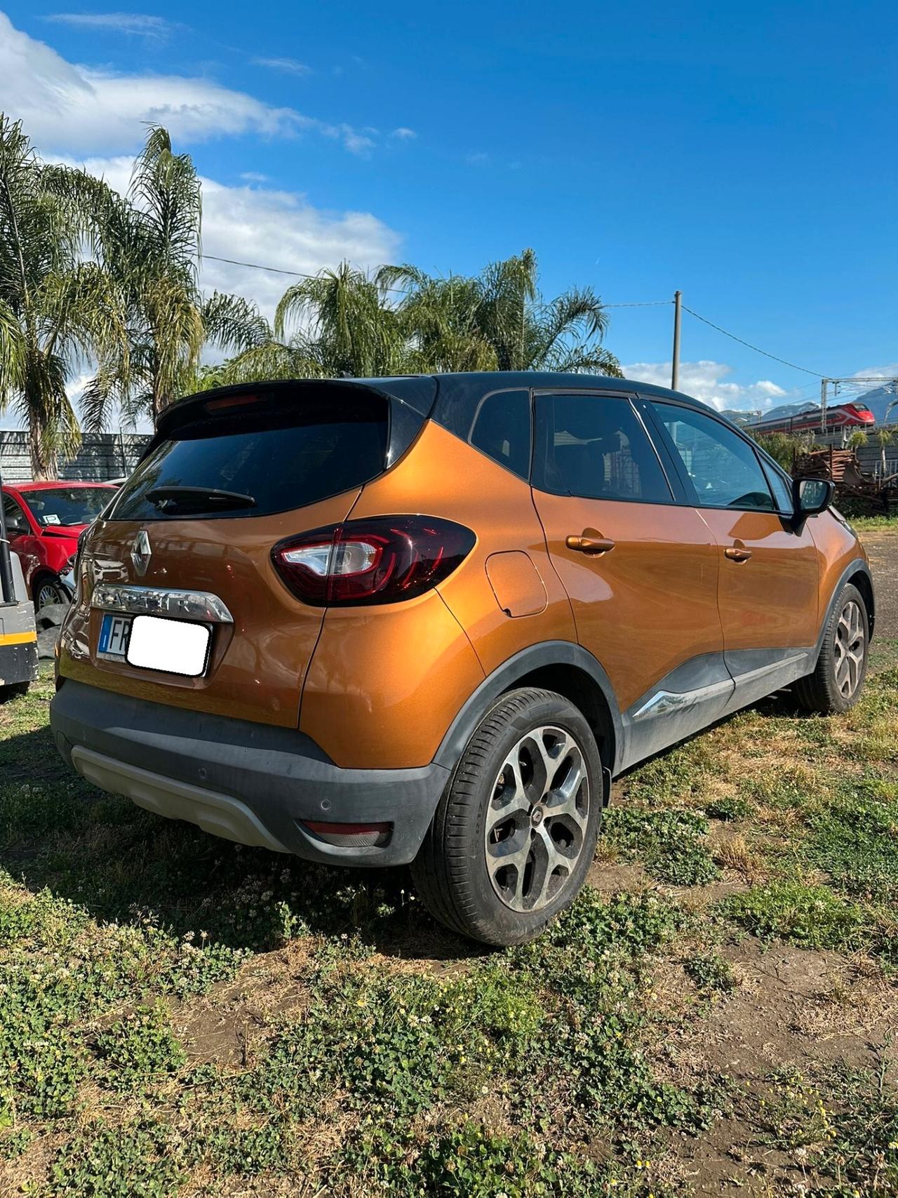 Renault Captur dCi 90 Sport Edition SINISTRATA