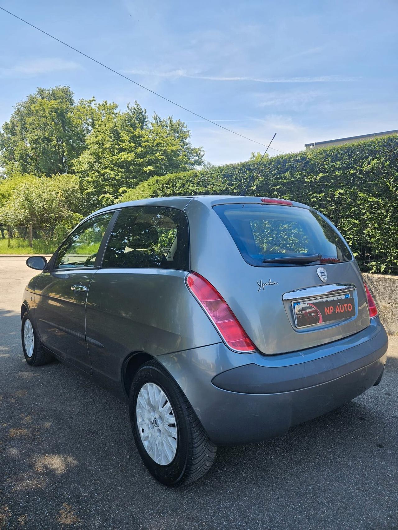 Lancia Ypsilon 1.2 NEOPATENTATI