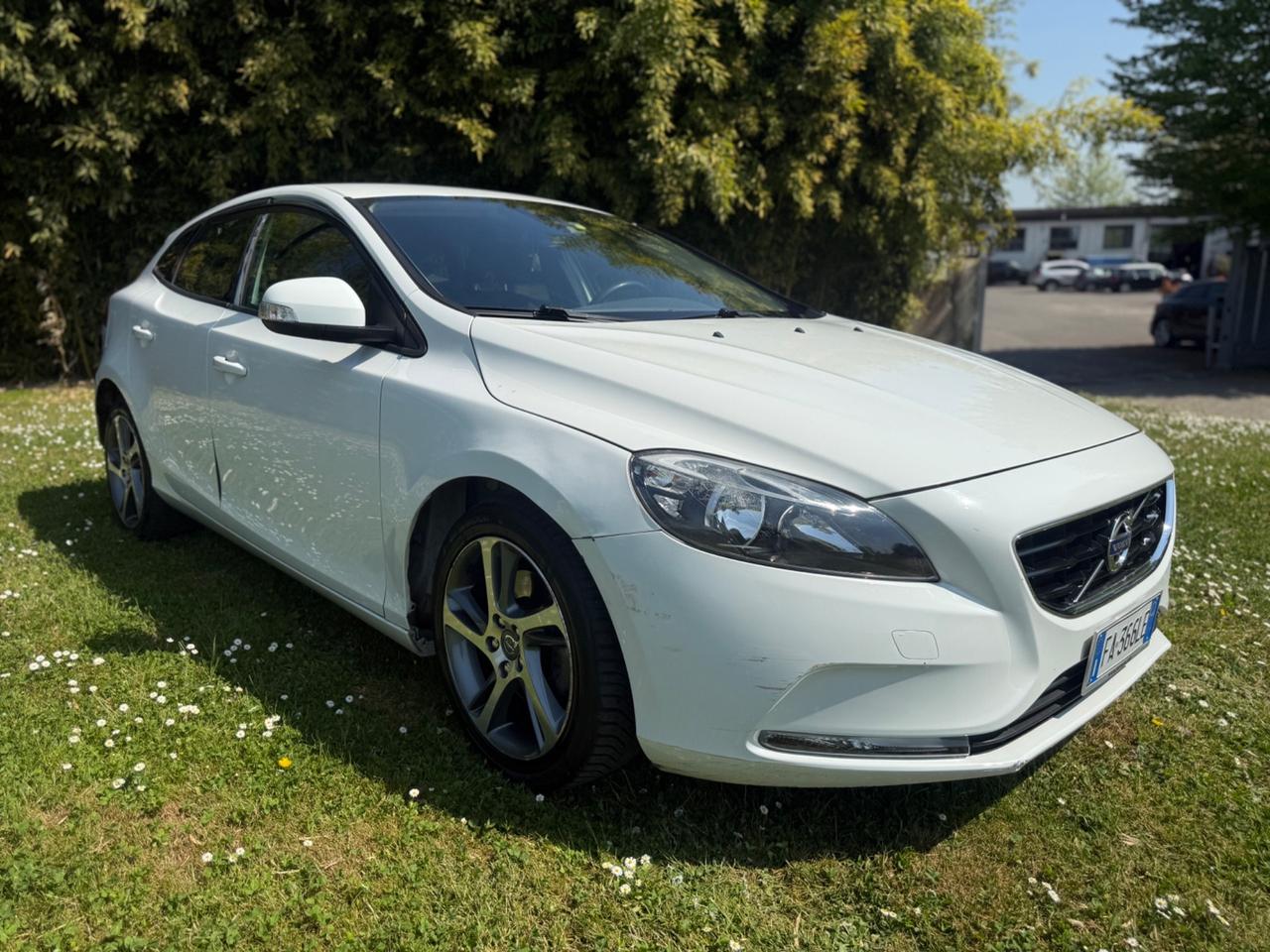 Volvo V40 D2 1.6 Powershift Momentum