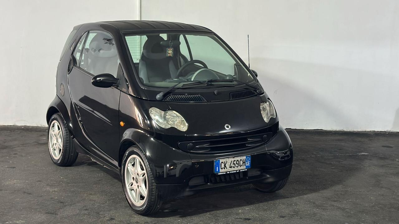 Smart ForTwo 700 coupé passion (45 kW)