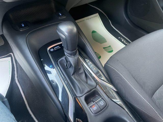 TOYOTA Corolla Touring Sports 2.0 Hybrid Business
