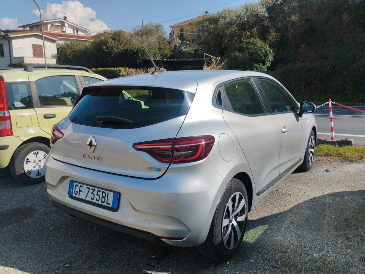 Renault Clio Full Hybrid E-Tech 140 CV 5 porte