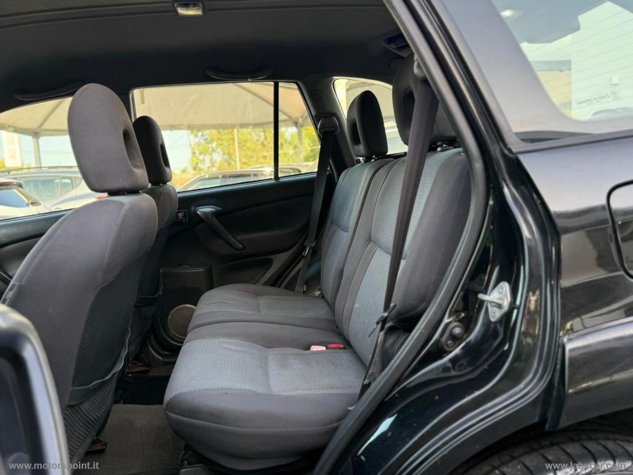 TOYOTA RAV4 2.0 Tdi D-4D 5p. Sol