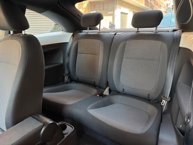 Volkswagen Maggiolino 1.6 TDI Design