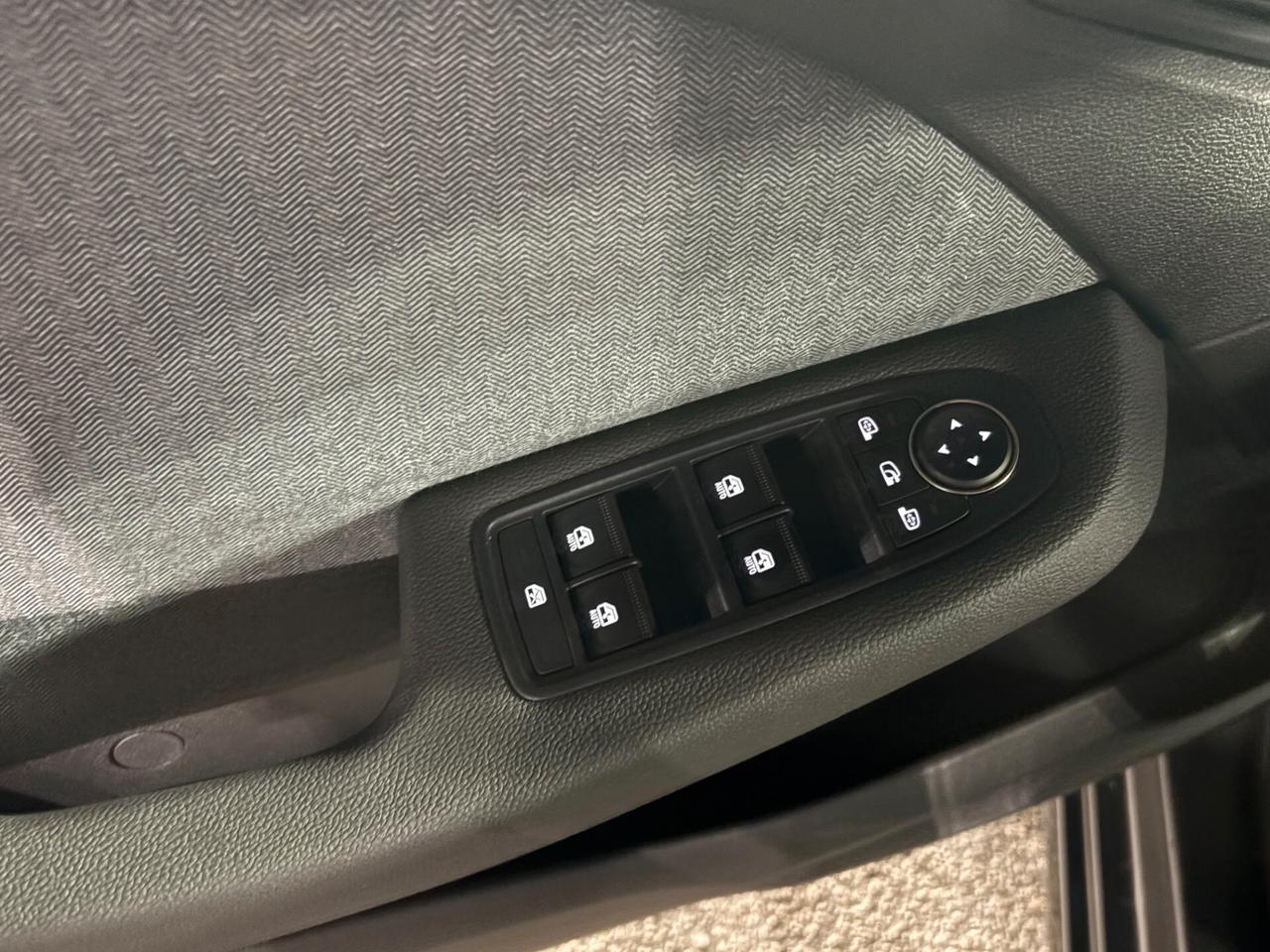 NUOVA Renault Clio ECO-GPL di serie 100 CV Techno