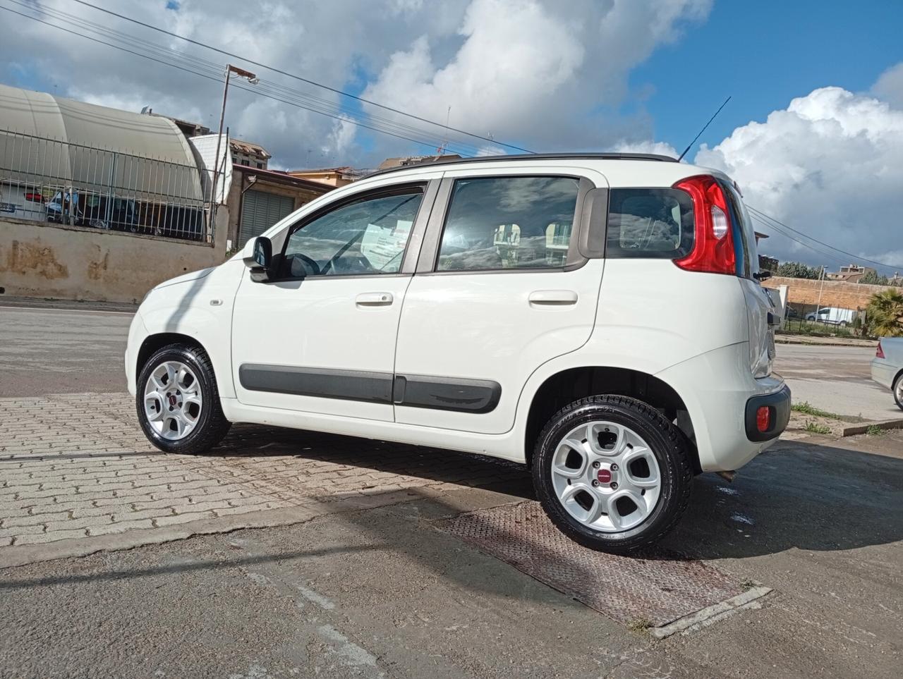Fiat Panda 0.9 TwinAir Turbo Natural Power Lounge