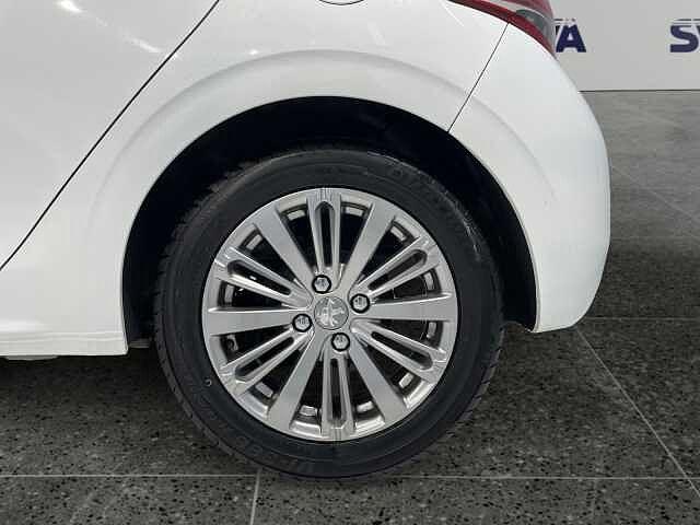 Peugeot 208 1.2 PureTech 82CV Active - NEOPATENTATI