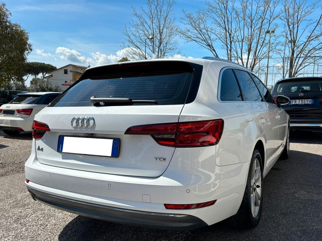 Audi A4 Avant 2.0 TDI 150 CV ultra S tronic Design