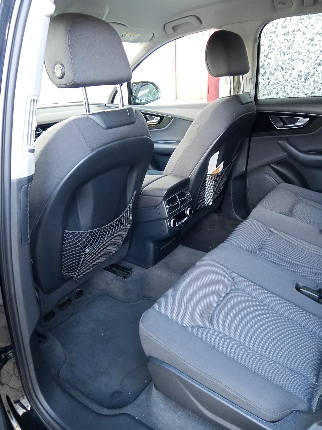 Audi Q7 3.0 TDI 272CV quattro tiptronic