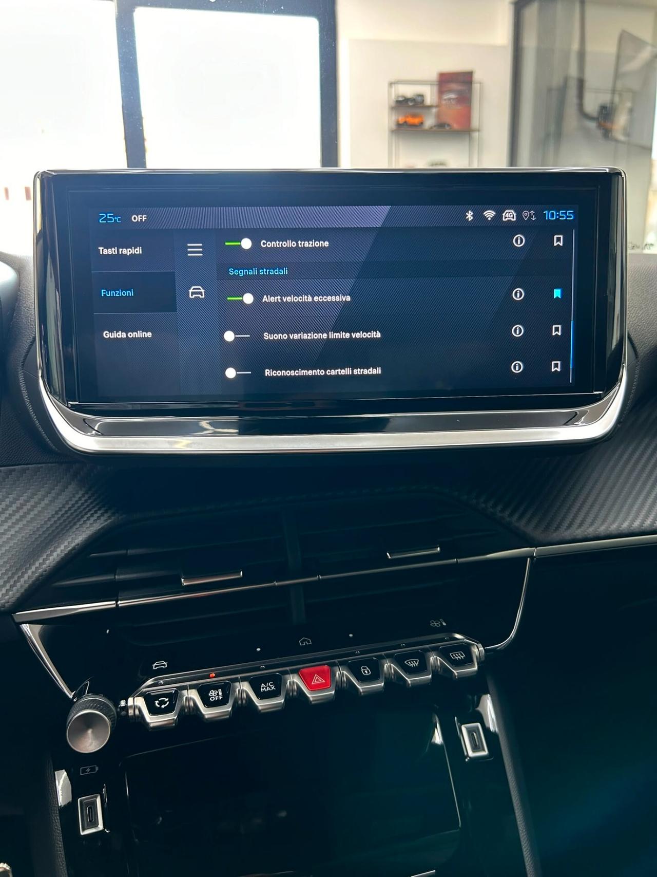 Peugeot 2008 PureTech 1.2 Benzina 130 cv S&S EAT8 Allure