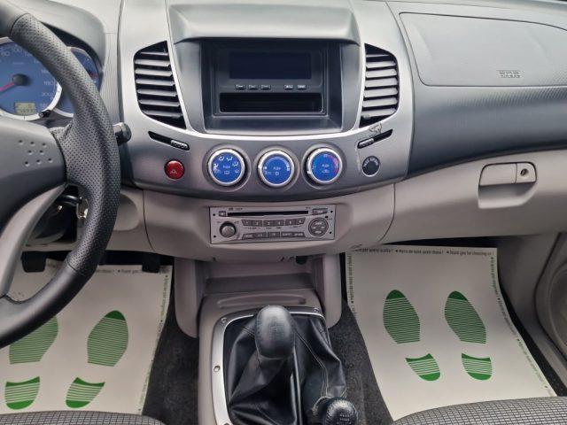 MITSUBISHI L200 2.5 DI-D/136CV Double Cab Invite