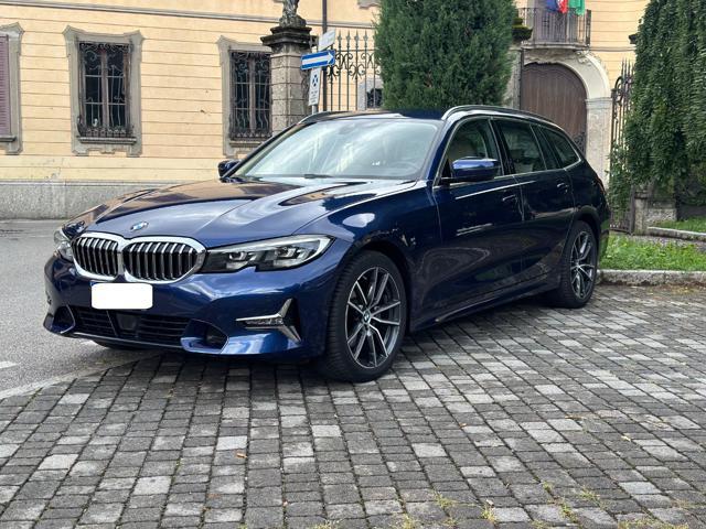 BMW 320 d xDrive Touring Luxury iva deducibile