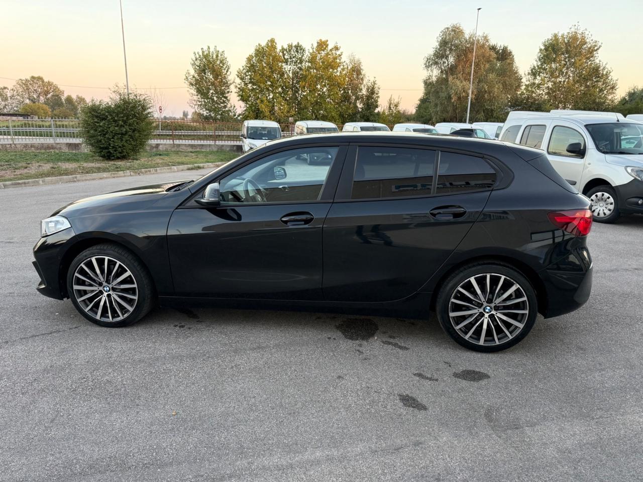 Bmw 120 xDrive 5p. Business Advantage