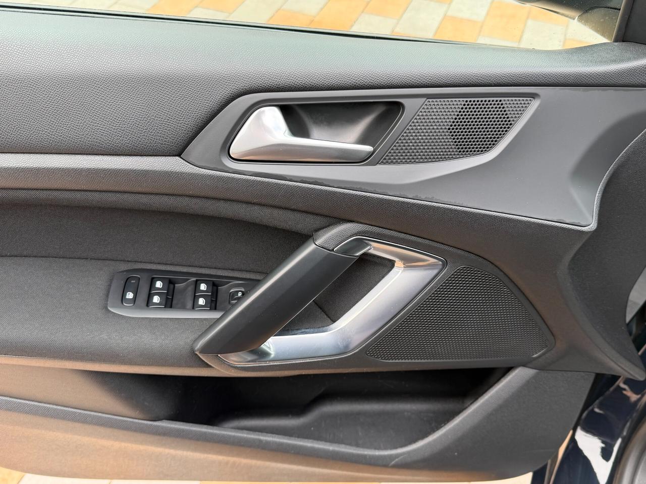 Peugeot 308 1.5 BLUEHDI 130 cv. 5 porte ACTIVE