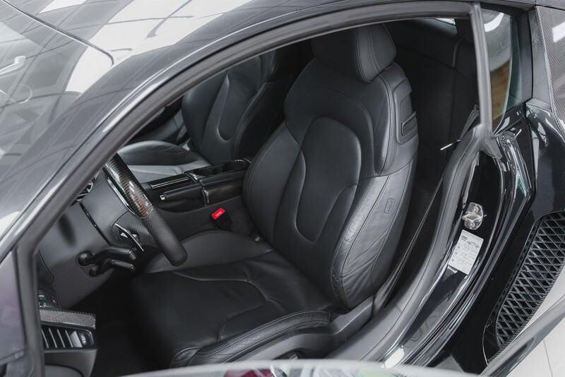 Audi R8 4.2 V8 IVA ESPOSTA