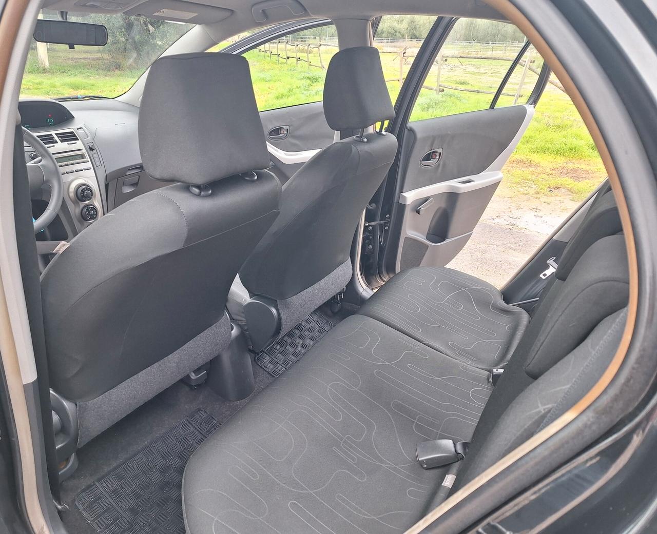 Toyota Yaris 1.0 benzina 5 porte 2009 PERFETTA