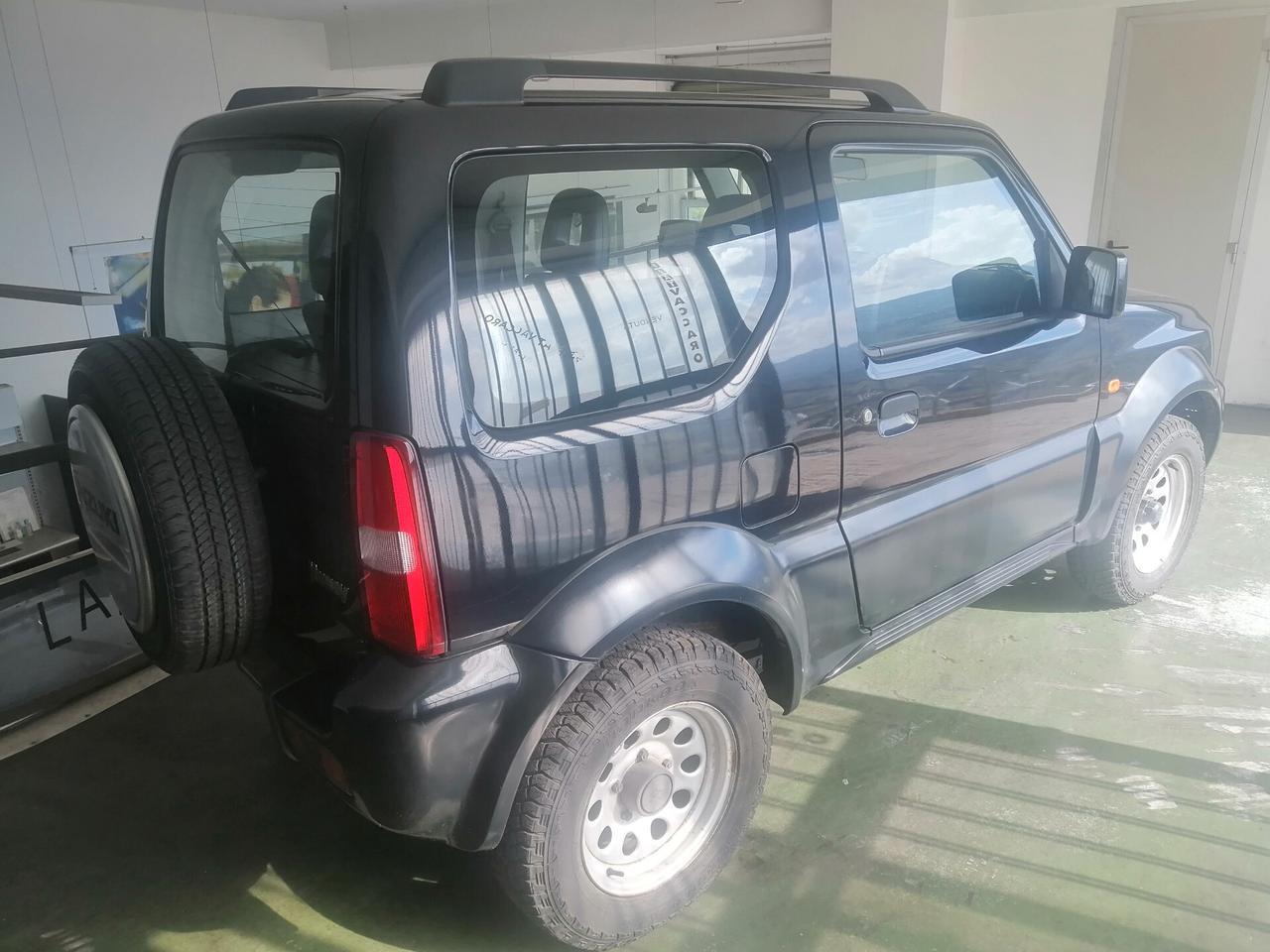 Suzuki Jimny 1.3i 16V cat 4WD JLX