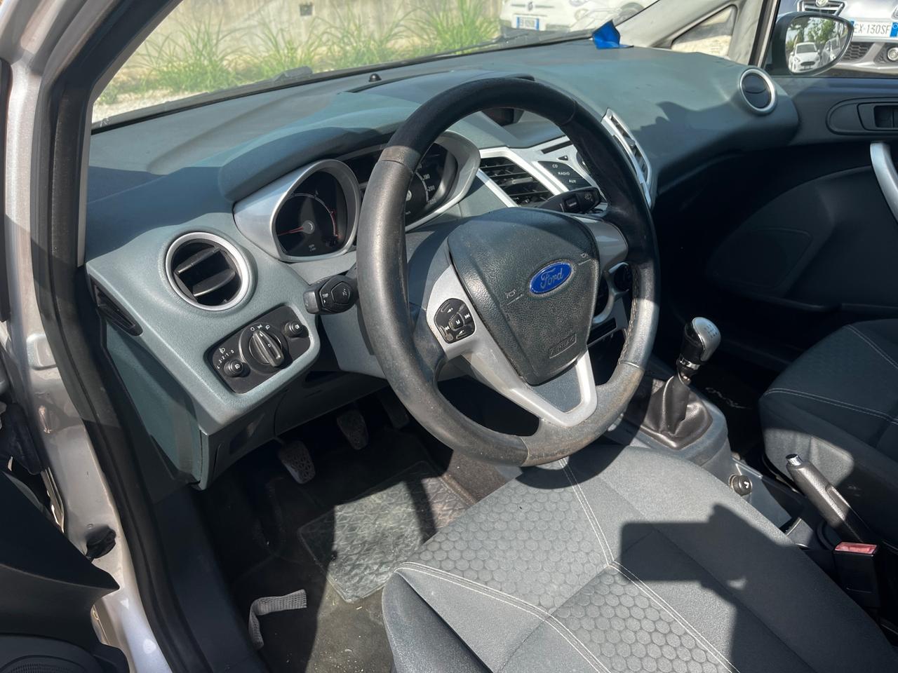 Ford Fiesta 1.4 TDCi 5p. Titanium