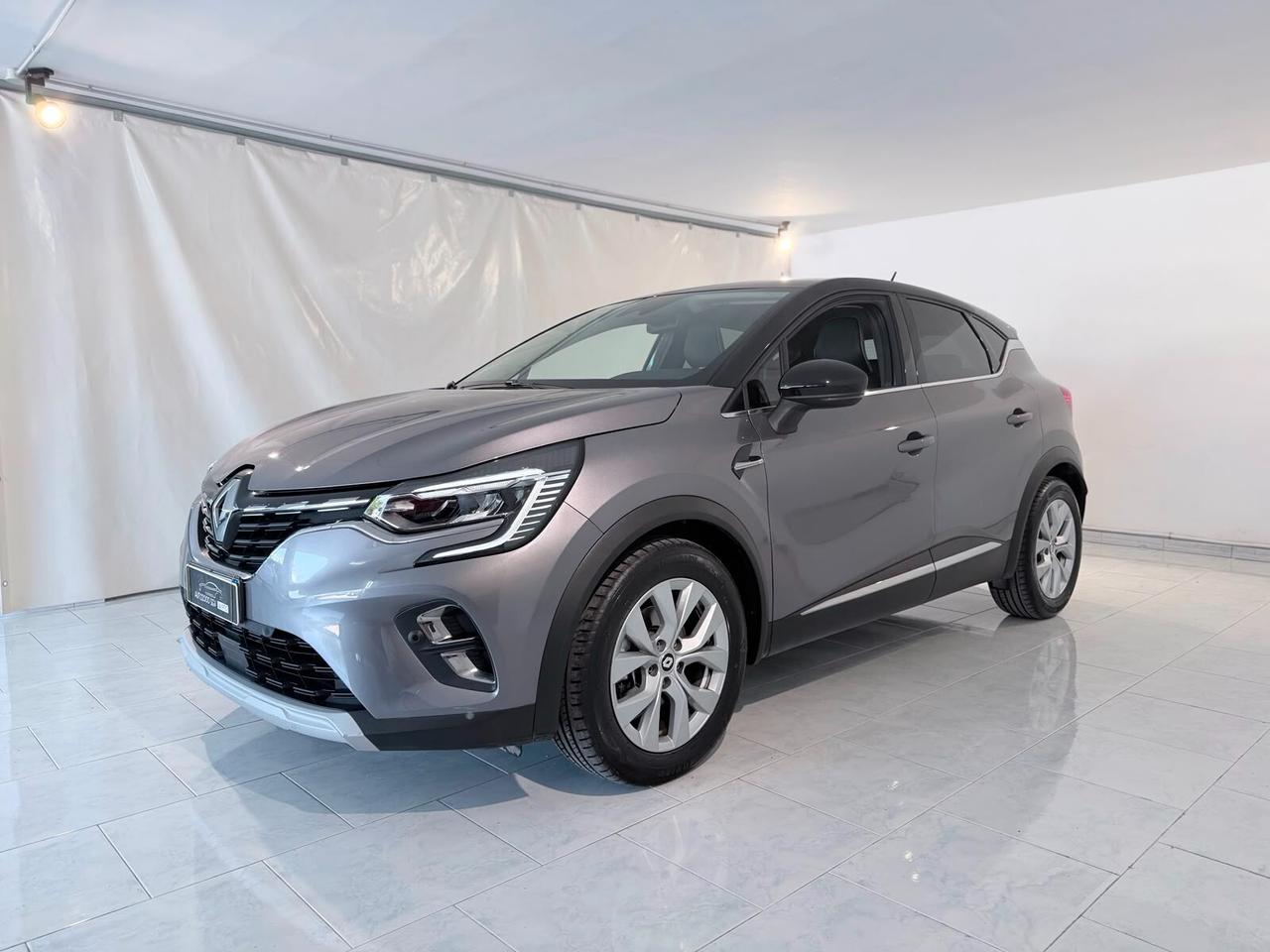 RENAULT CAPTUR FULL HYBRID AUTOMATICA