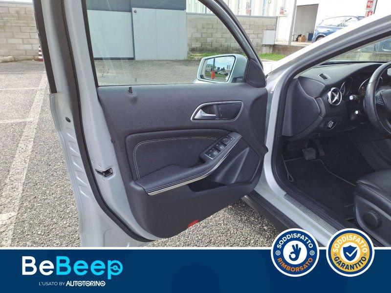 Mercedes-Benz GLA 200 SPORT AUTO