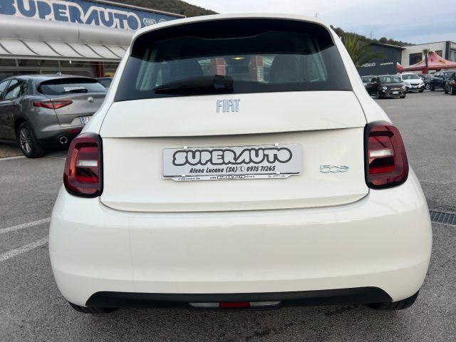 FIAT 500 Action Berlina 23,65 kWh