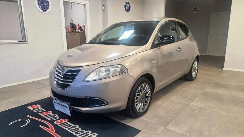 Lancia Ypsilon 1.2 69 CV S&S Gold