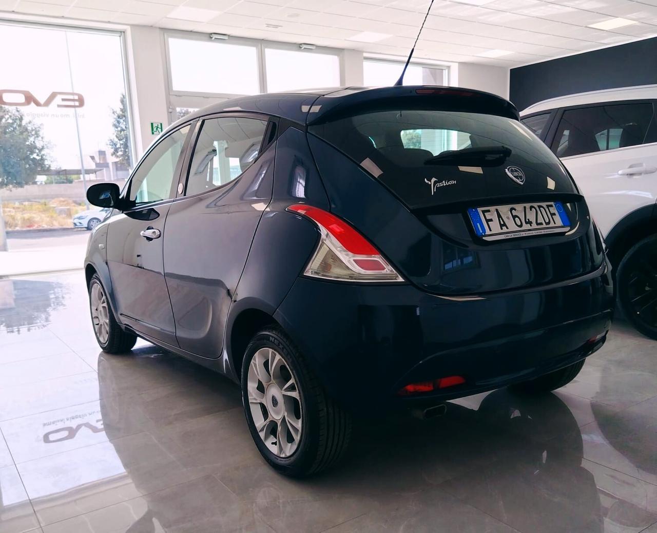 Lancia Ypsilon 1.2 69 CV 5 porte GPL Ecochic Gold