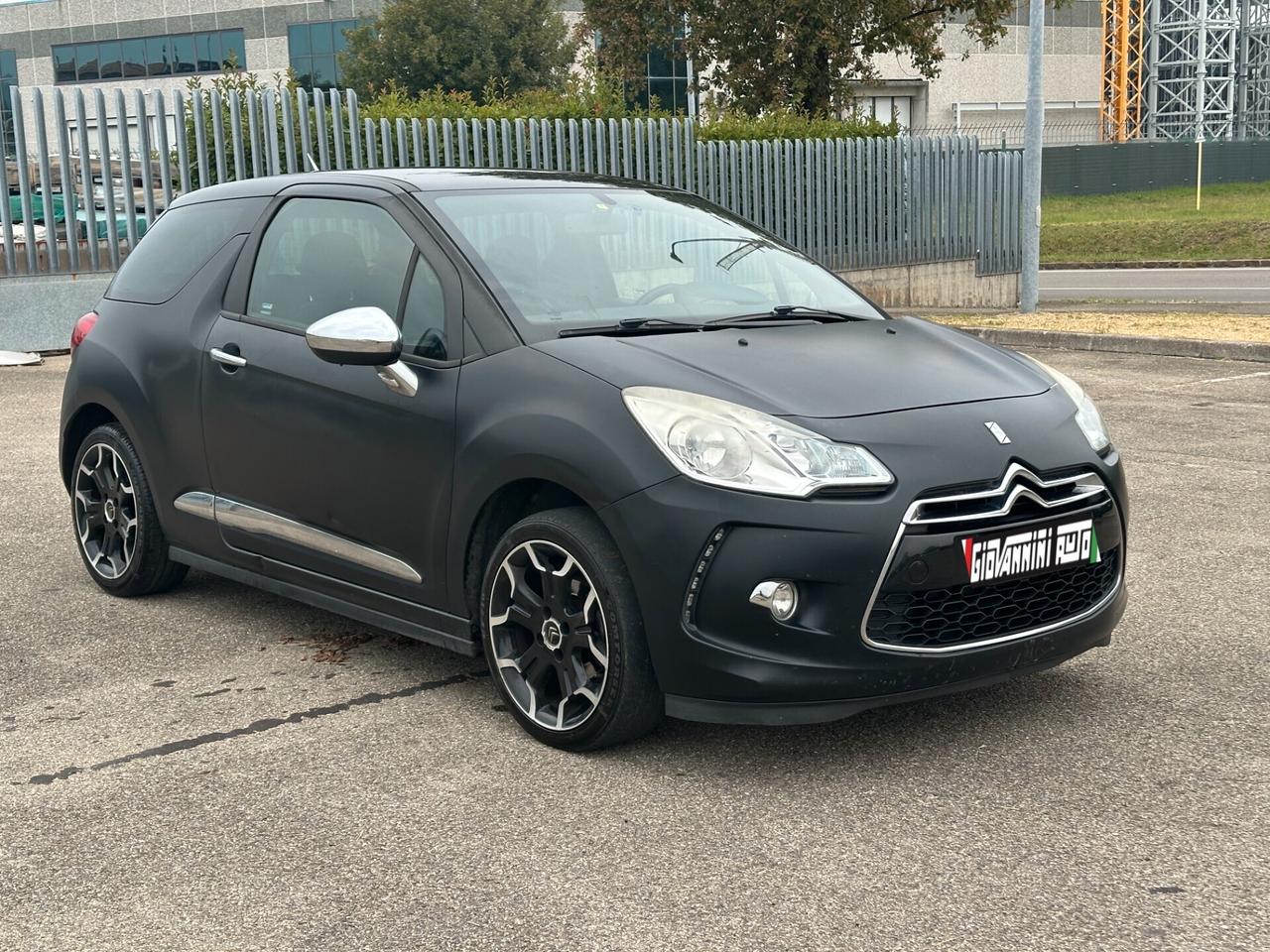 Ds DS3 3 1.4 VTi 95 GPL airdream Just Black