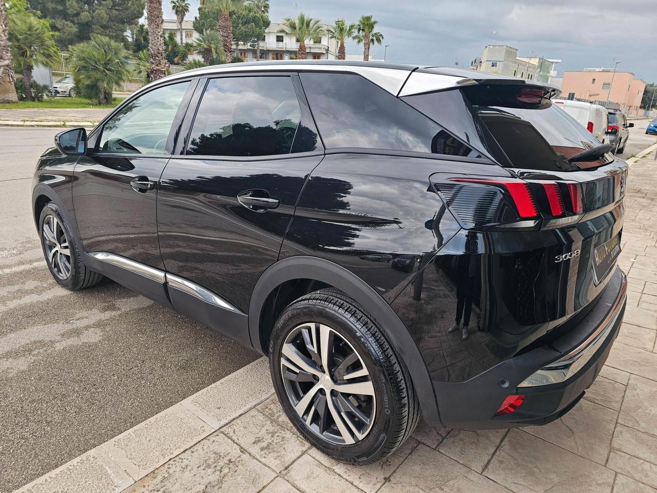 PEUGEOT 3008 1.5 BLUEHDI 131CV EAT8 ALLURE