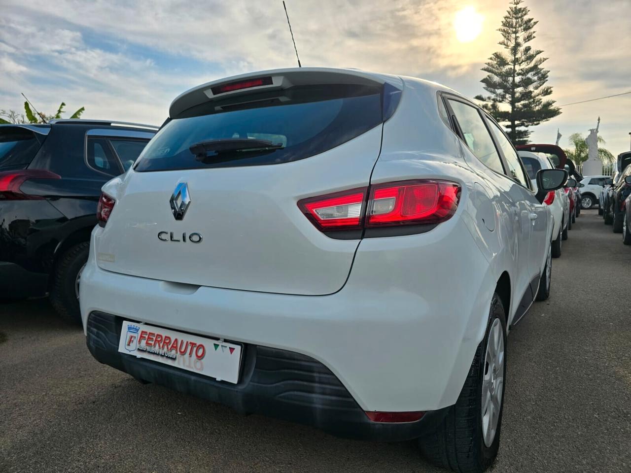 RENAULT CLIO 1.2 75CV GPL DI SERIE LIVE 5PORTE