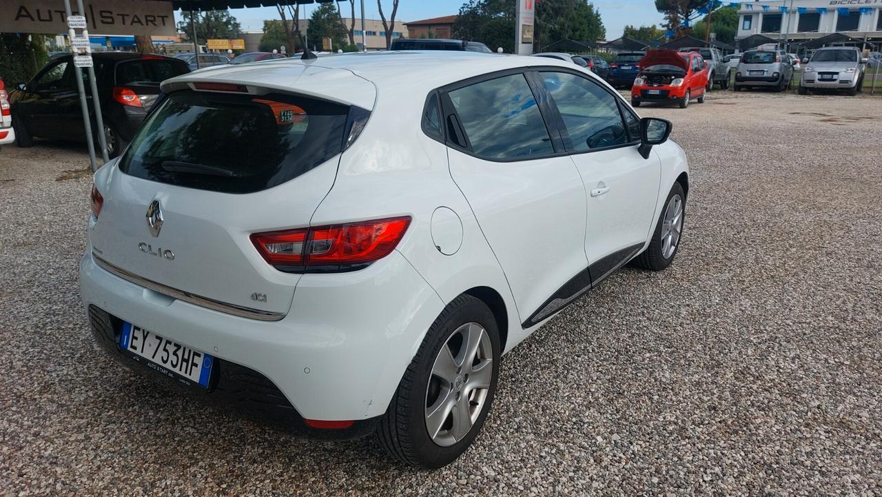 Renault Clio 1.5 dCi 8V 75CV 5 porte Costume National